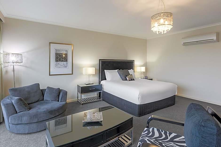 The Carrington Hotel