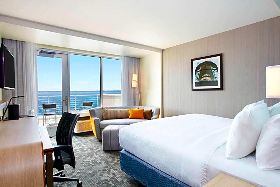Courtyard by Marriott Erie Bayfront