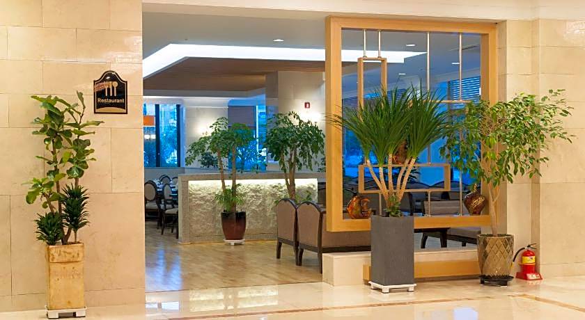Fontana Beach Hotel