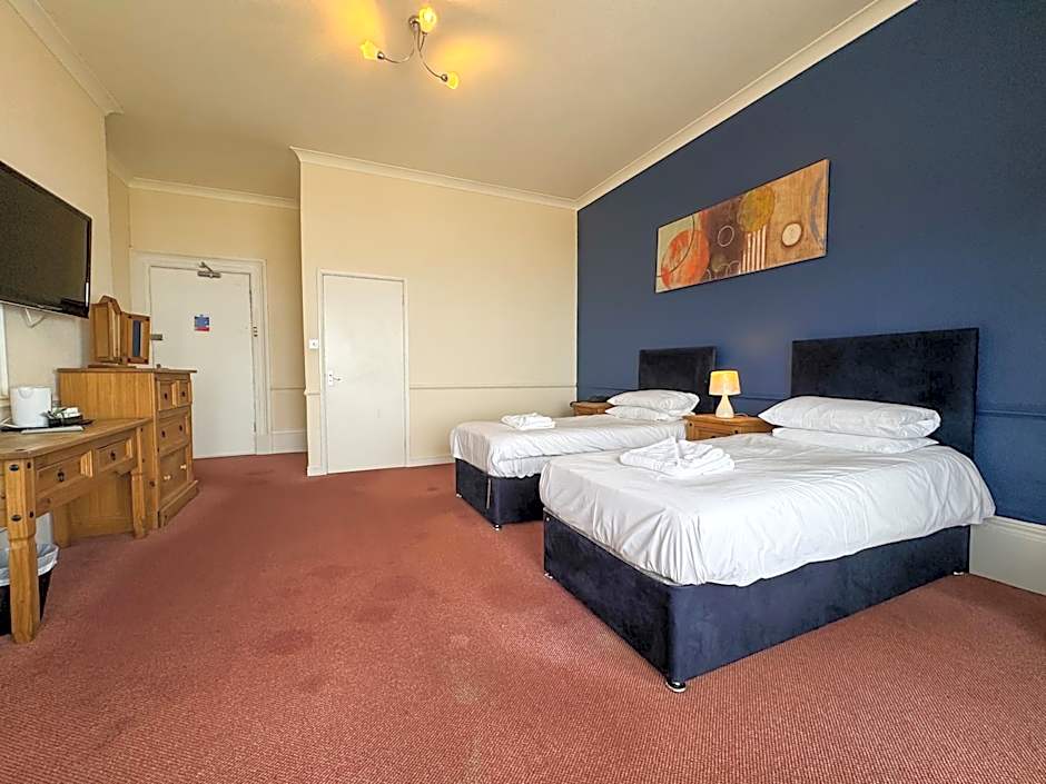 Delmont Hotel & View Restaurant