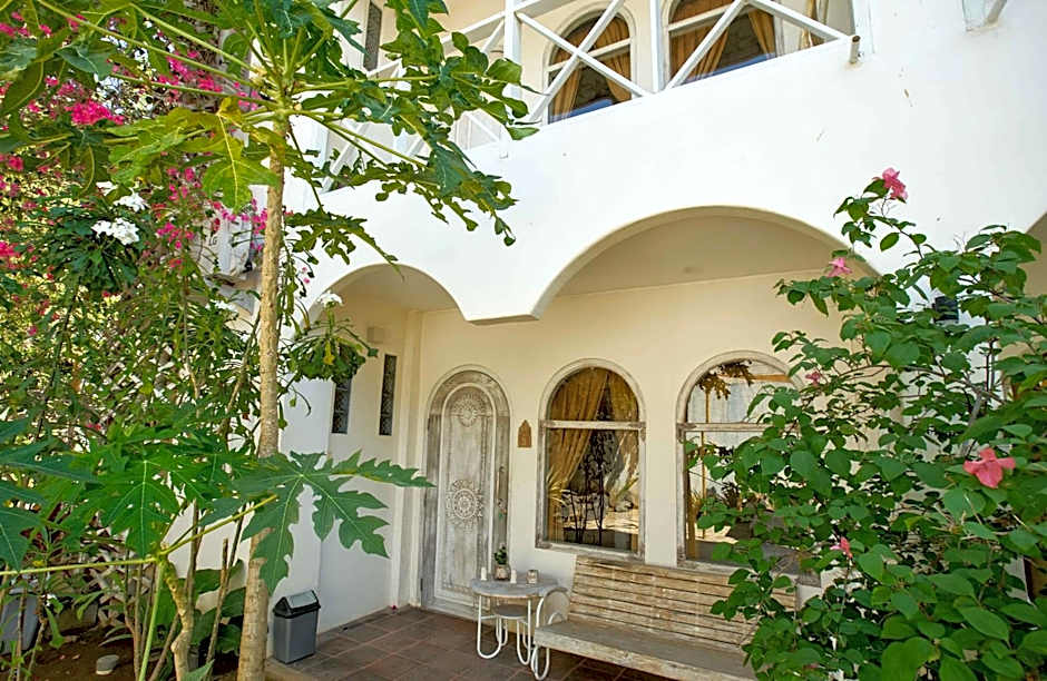 ISLA INDAH RETREAT boutique hotel