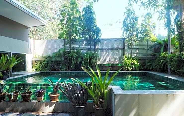 Benjamas Place
