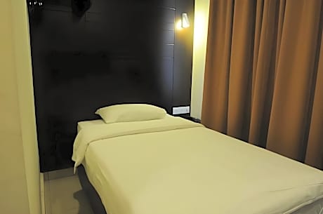 Single Room without Window