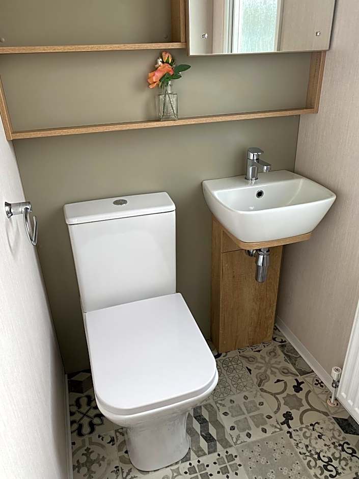 Swift Mosselle Pitch 24 Creek Caravan Park dog friendly