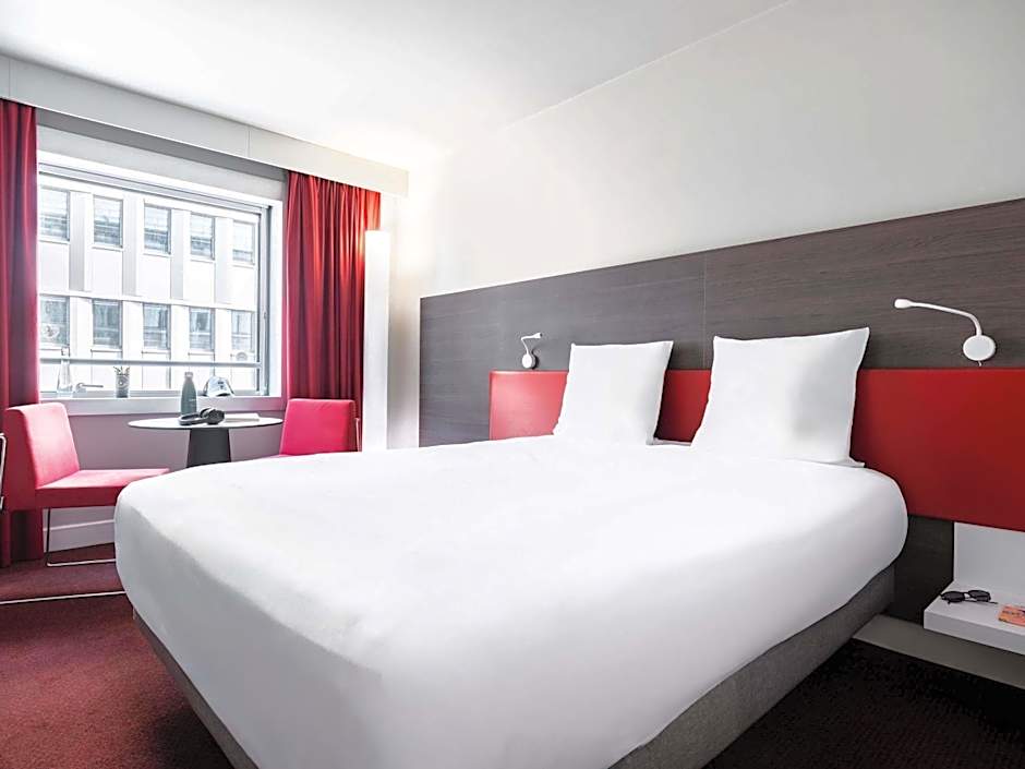 Mercure Paris La Défense Grande Arche Hotel