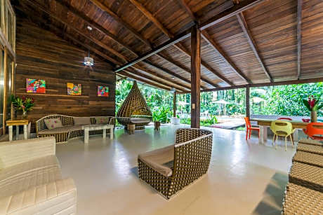 Villa Cerise – Offsite (0.6 mi from hotel)