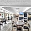 Eastland Suites Hotel & Conference Center By OYO Urbana