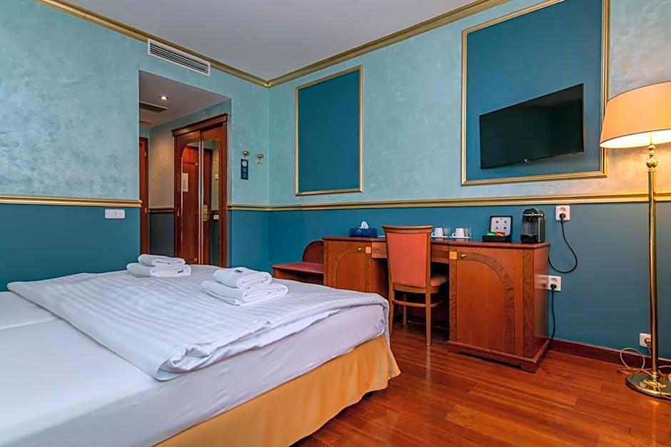 Hotel Kinsky Fountain