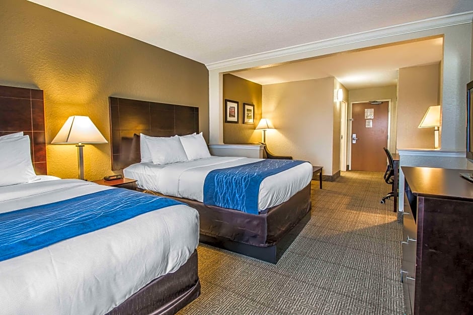 Photo 1 of 7 of 2 Queen Beds Suite