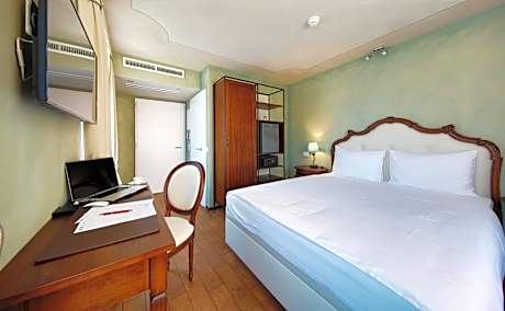 Business Single Room