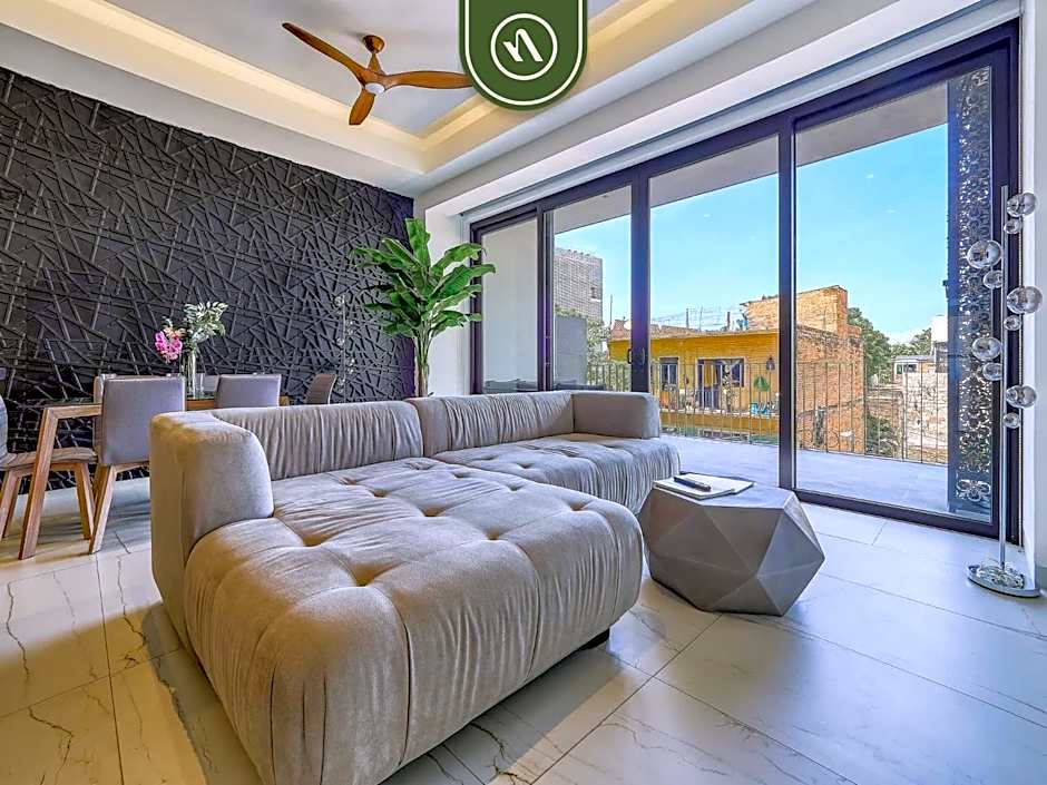 Amazing 1 BR Condo with Terrace - Rooftop Pool