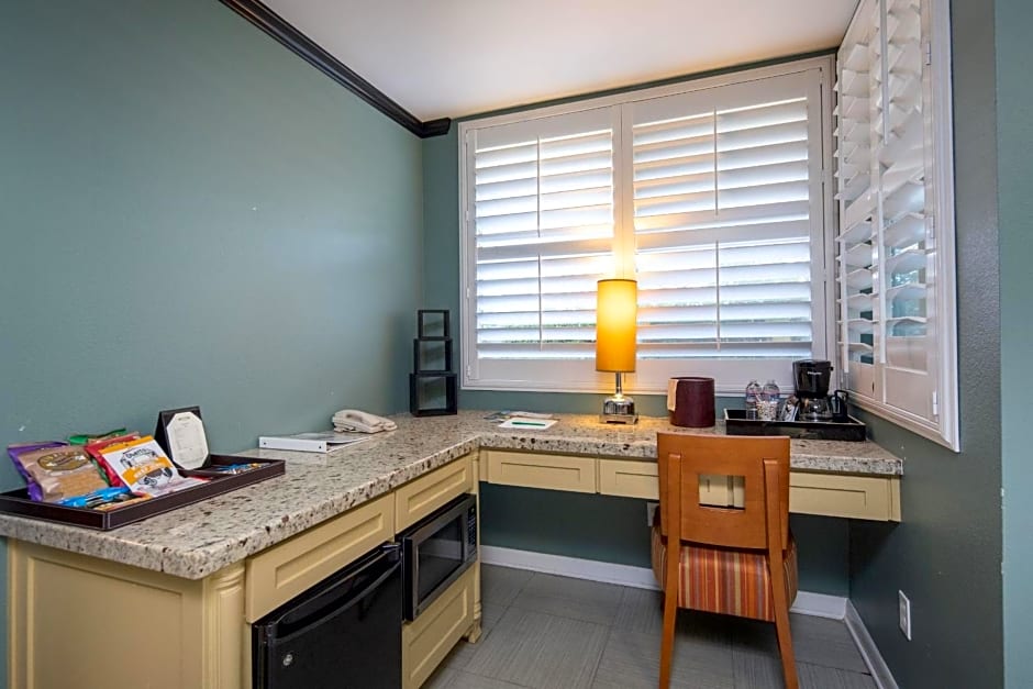 San Joaquin Hotel – Fresno, CA