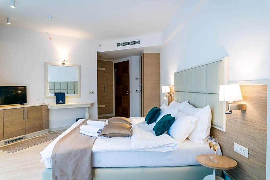 Hotel Kadmo by Aycon