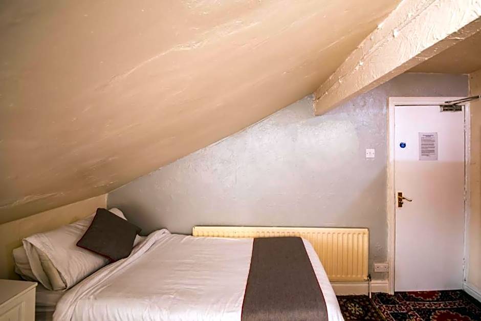 MyRoomz Hollingdales Hotel