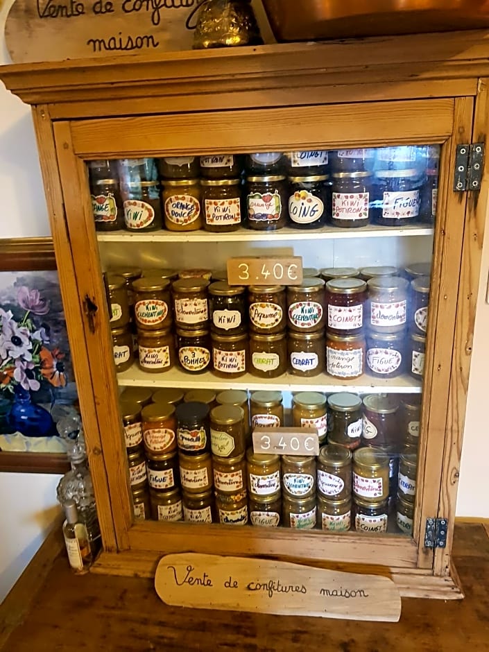 Chambre d'Hôte "Chez Antoinette et Charles"