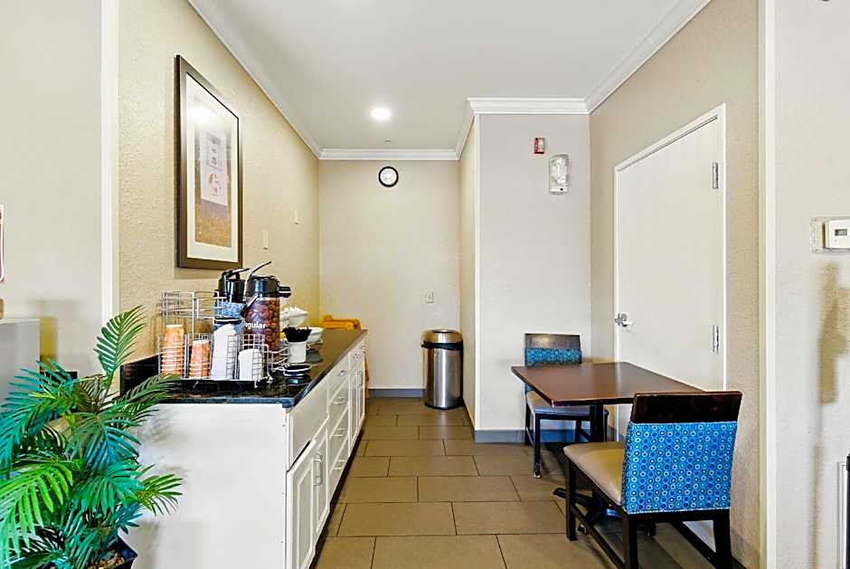 Comfort Inn South Tulsa - Woodland Hills