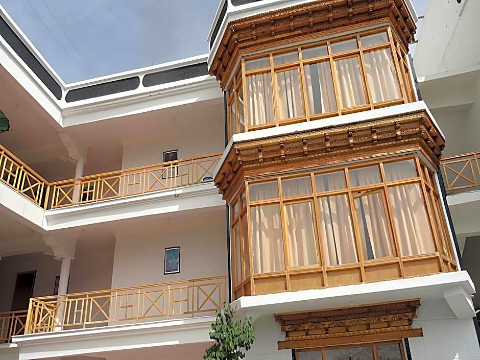 The Lehchen Hotel – Leh, PA