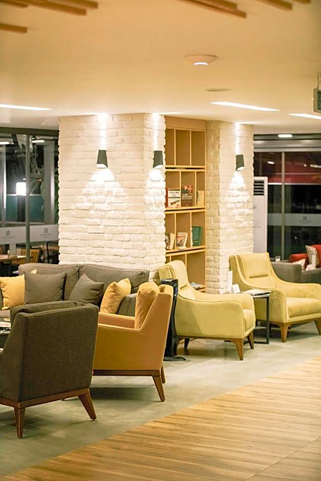 Laren Sea Side Hotel Spa