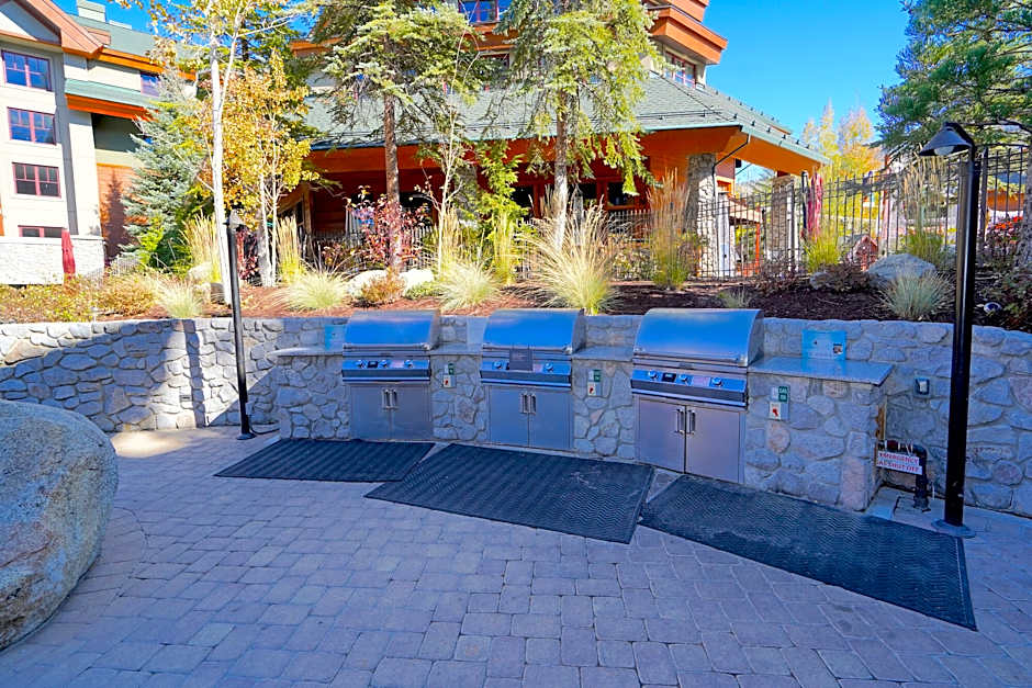 Heavenly Village Condos - Grand Residence