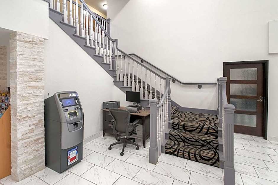 Quality Inn & Suites Airport West Salt Lake City