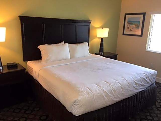 Harbourside Resort, a New Hotel Collection Property