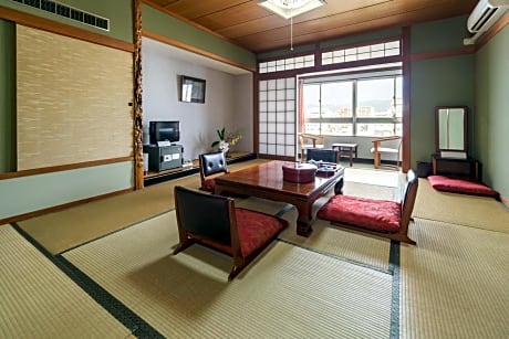 Japanese Style Room with Shared Bath Room - Non-Smoking