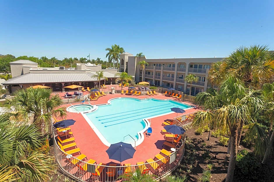 La Quinta Inn & Suites by Wyndham Ft. Myers Sanibel Gateway