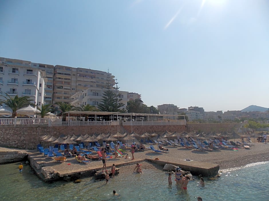 Hotel Joni Kompleks