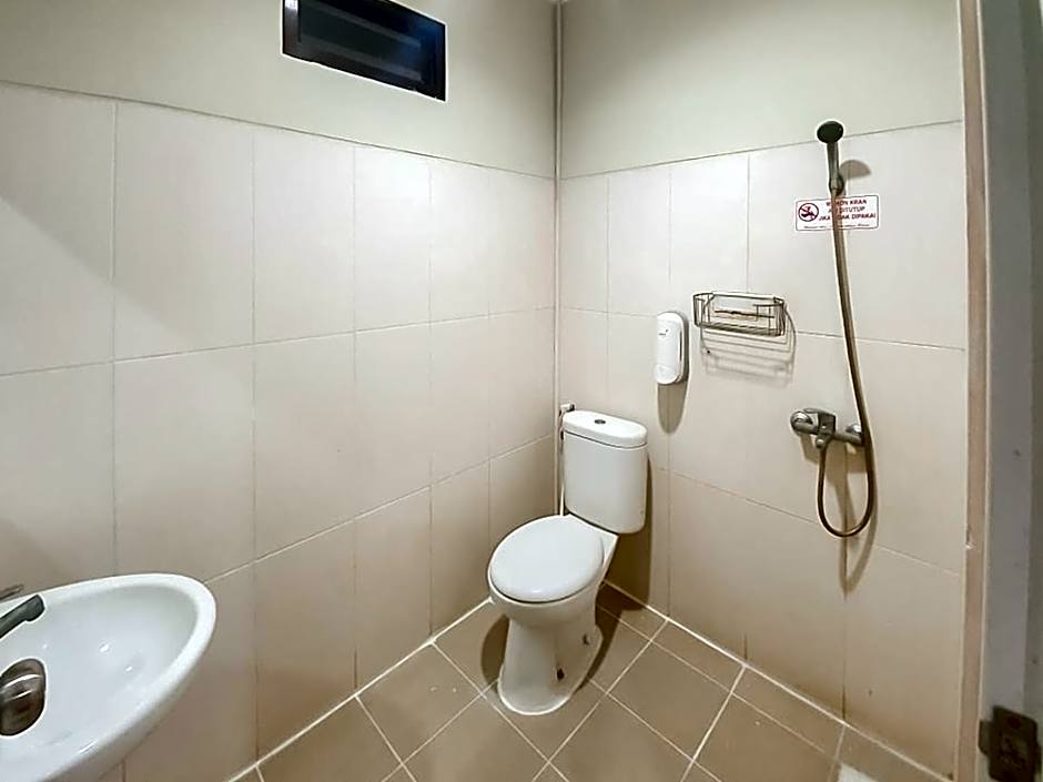 RedDoorz Plus at Pelita Guest House Balikpapan