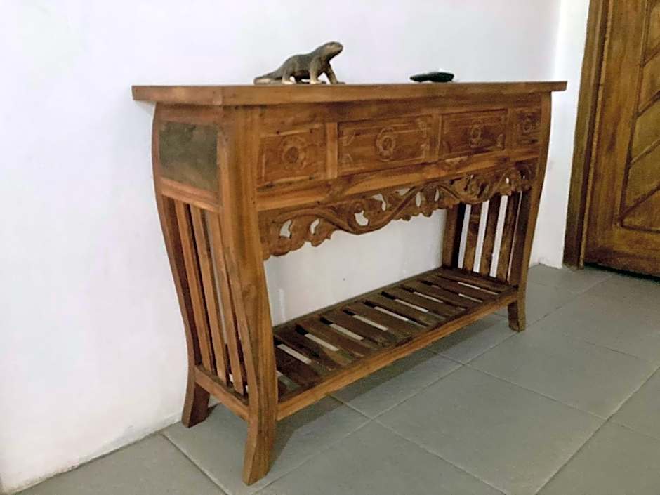 Lutwala Bungalows and Private Villa