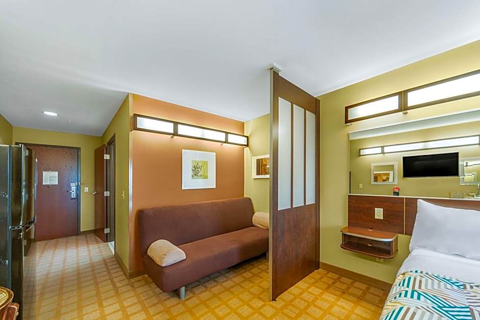 Studio 6 Suites Breaux Bridge, LA
