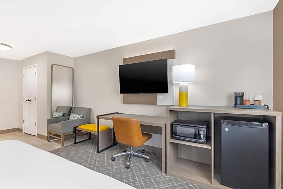 Comfort Inn Ballard-Roosevelt