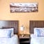 La Bronze Guest Lodge