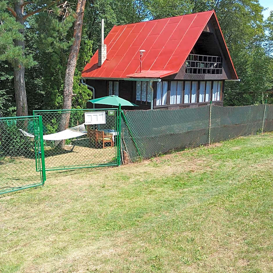 Chata u tří borovic