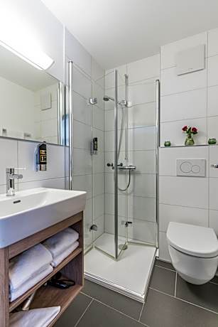 Standard Twin Double Room (with Air Conditioning)