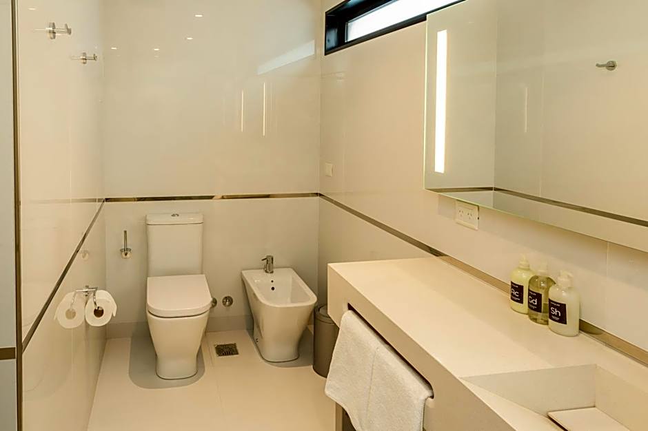 Dazzler by Wyndham La Plata