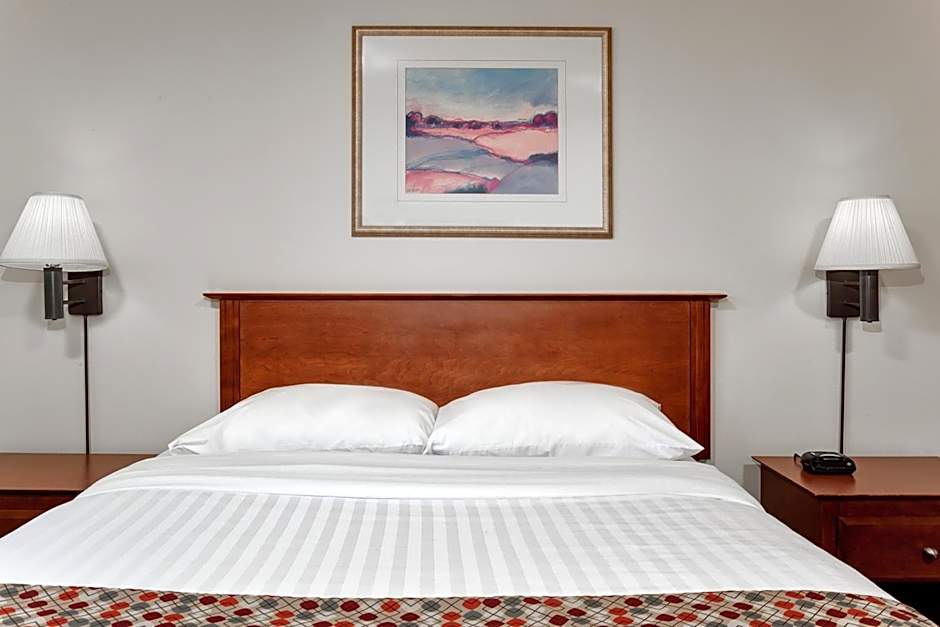 Super 8 by Wyndham Caraquet