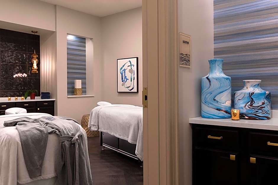 Hotel Saint Louis, Autograph Collection by Marriott