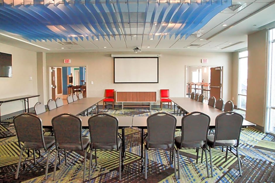Holiday Inn Express And Suites Nashville North - Springfield By IHG