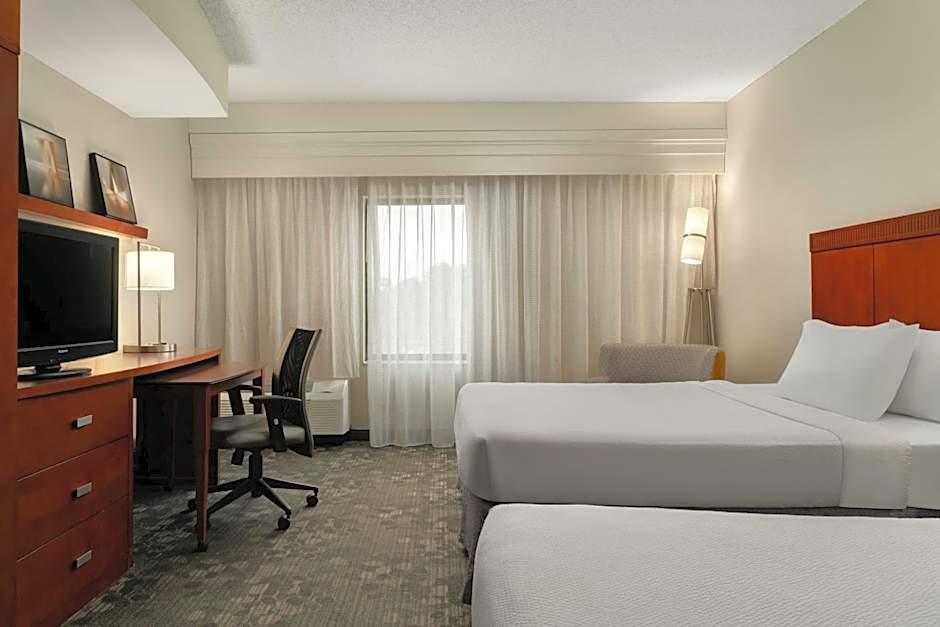 Courtyard by Marriott Salisbury