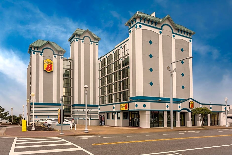 Super 8 by Wyndham Virginia Beach Oceanfront