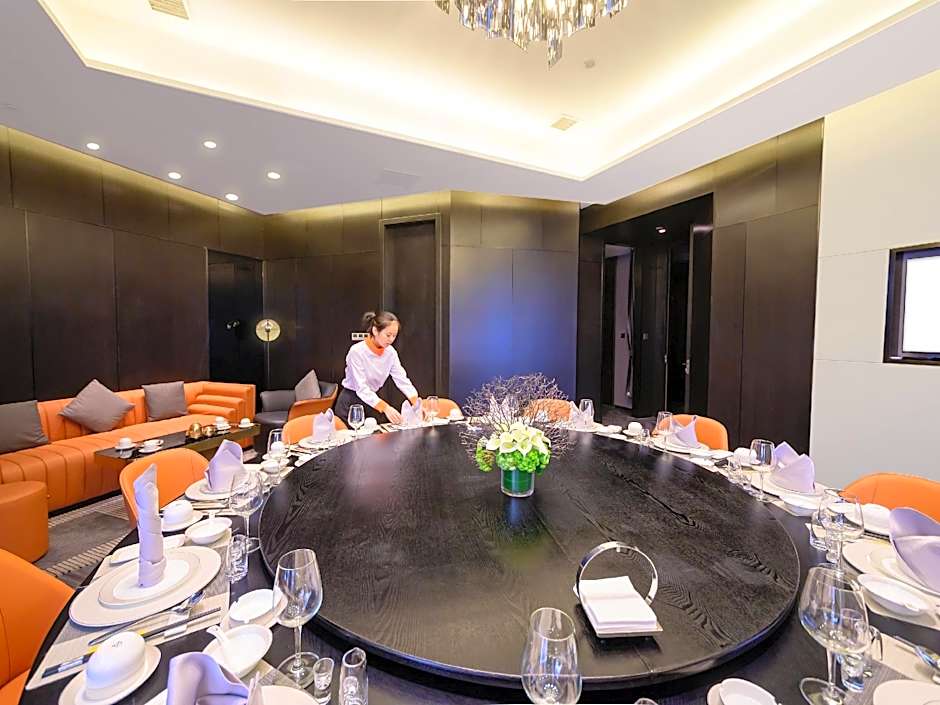 Novotel Zhengzhou Convention Centre Hotel