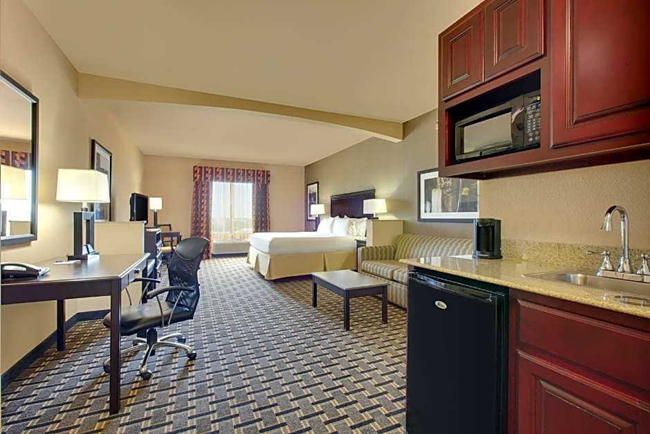 Holiday Inn Express Hotel & Suites Ennis By IHG