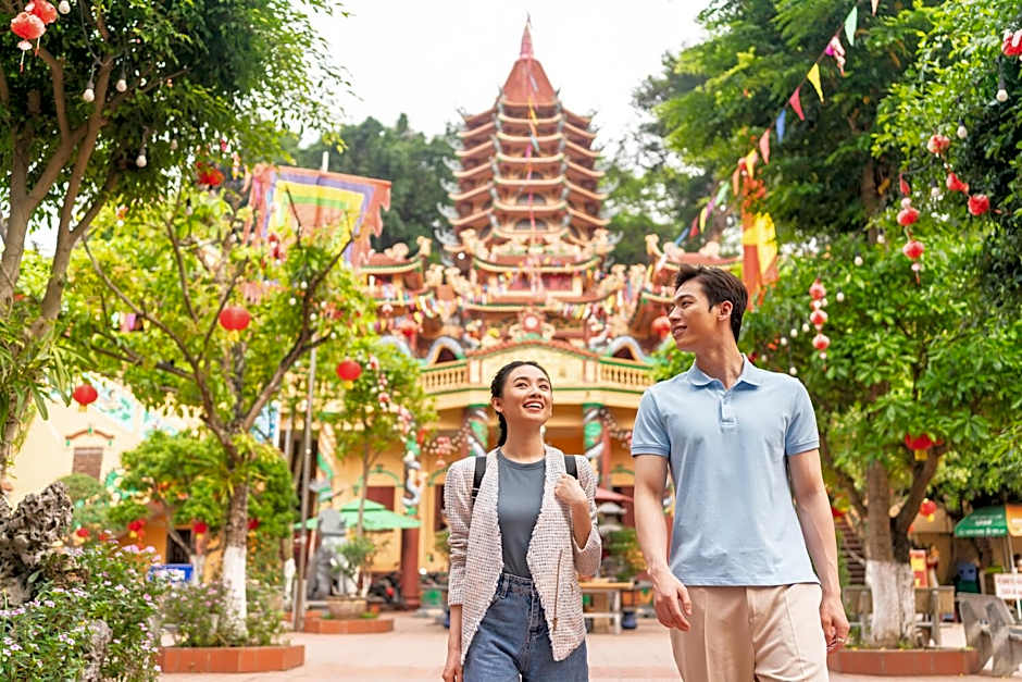 Four Points by Sheraton Lang Son