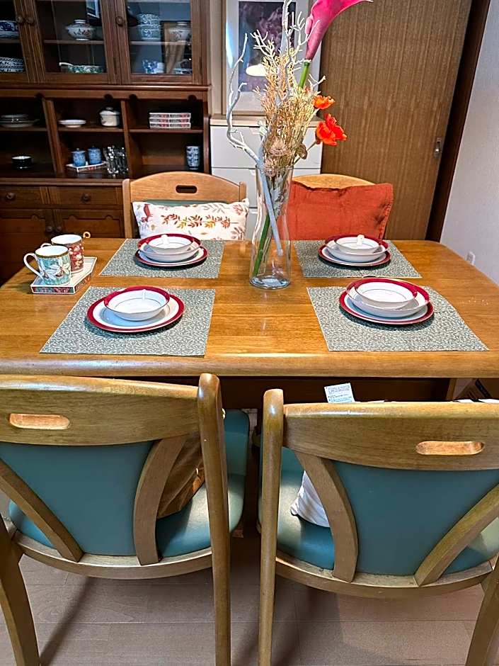 season guest house in nishi shinjuku 100 square meters, 4 bedrooms, 2 living rooms