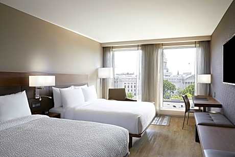 AC Hotel by Marriott Madison Downtown