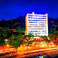 Hotel Shangri-La