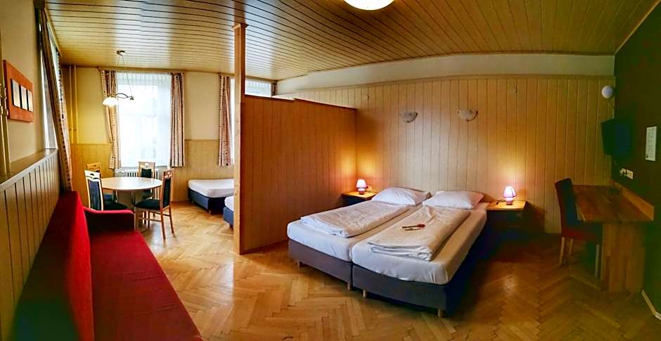 Familie Zuser Hotel Garni