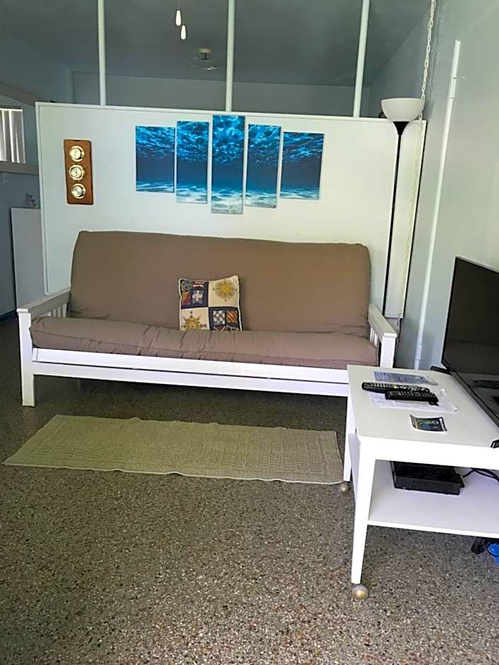 South Beach Inn - Cocoa Beach