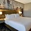 DoubleTree by Hilton St. Louis-Airport